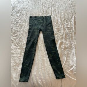 Women’s Camouflage Leggings